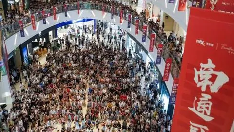 卢卡库：从痛苦挣扎到巅峰领队，今朝归来再战巅峰